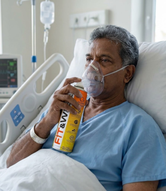 A COPD patient using Fit&Wise Portable Oxygen Can to get pure oxygen